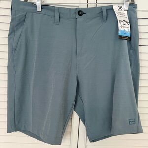 NWT Billabong Crossfire Submersibles Shorts Mid Length Size 36